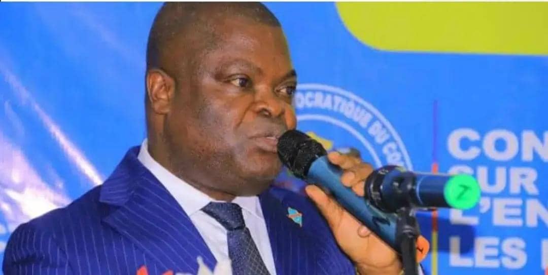 Maniema : le gouverneur Moïse Moussa poursuivi pour un retrait présumé irrégulier de 840 millions FC