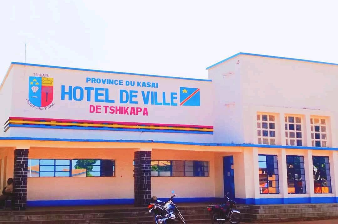 Tshikapa : l'Hôtel de ville donne un ultimatum d'une semaine aux occupants du marché central de Kamalenga de libérer l'espace