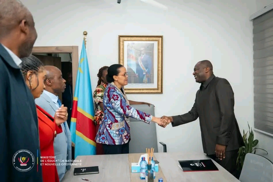 Éducation numérique en RDC : Raïssa Malu et  Airtel DRC s'allient pour des laboratoires d'apprentissage solaires dans cinq provinces