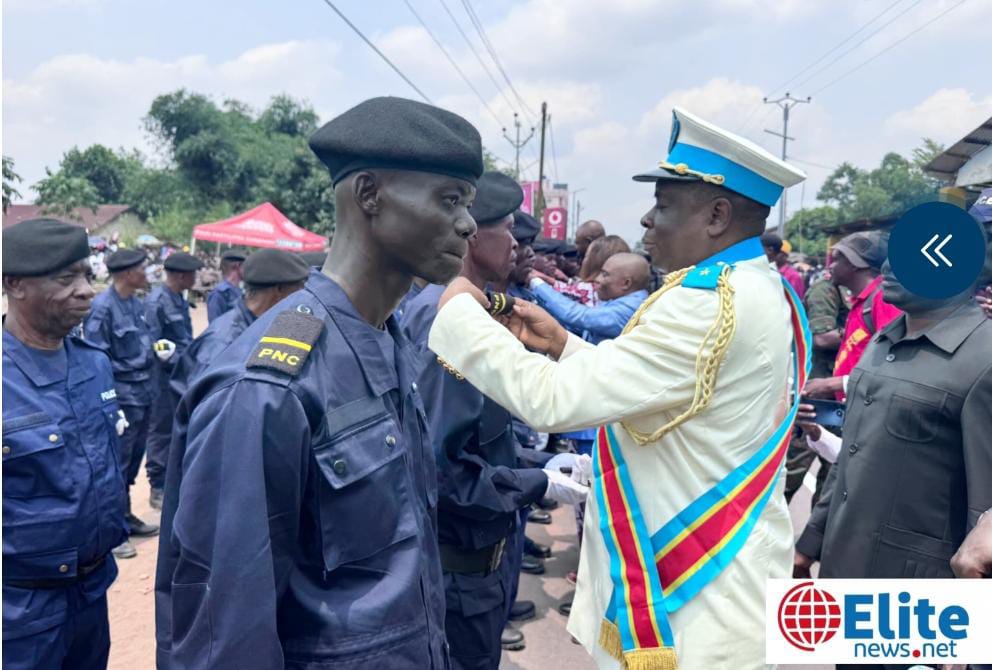 Kwilu : lors de la prise d’armes de la PNC à Kikwit, Philippe Akamituna Ndolo exhorte les policiers à la discipline et au professionnalisme