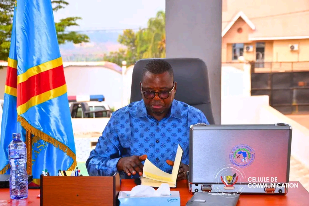 Kasaï : le Gouverneur Crispin Mukendi réaménage son équipe gouvernementale