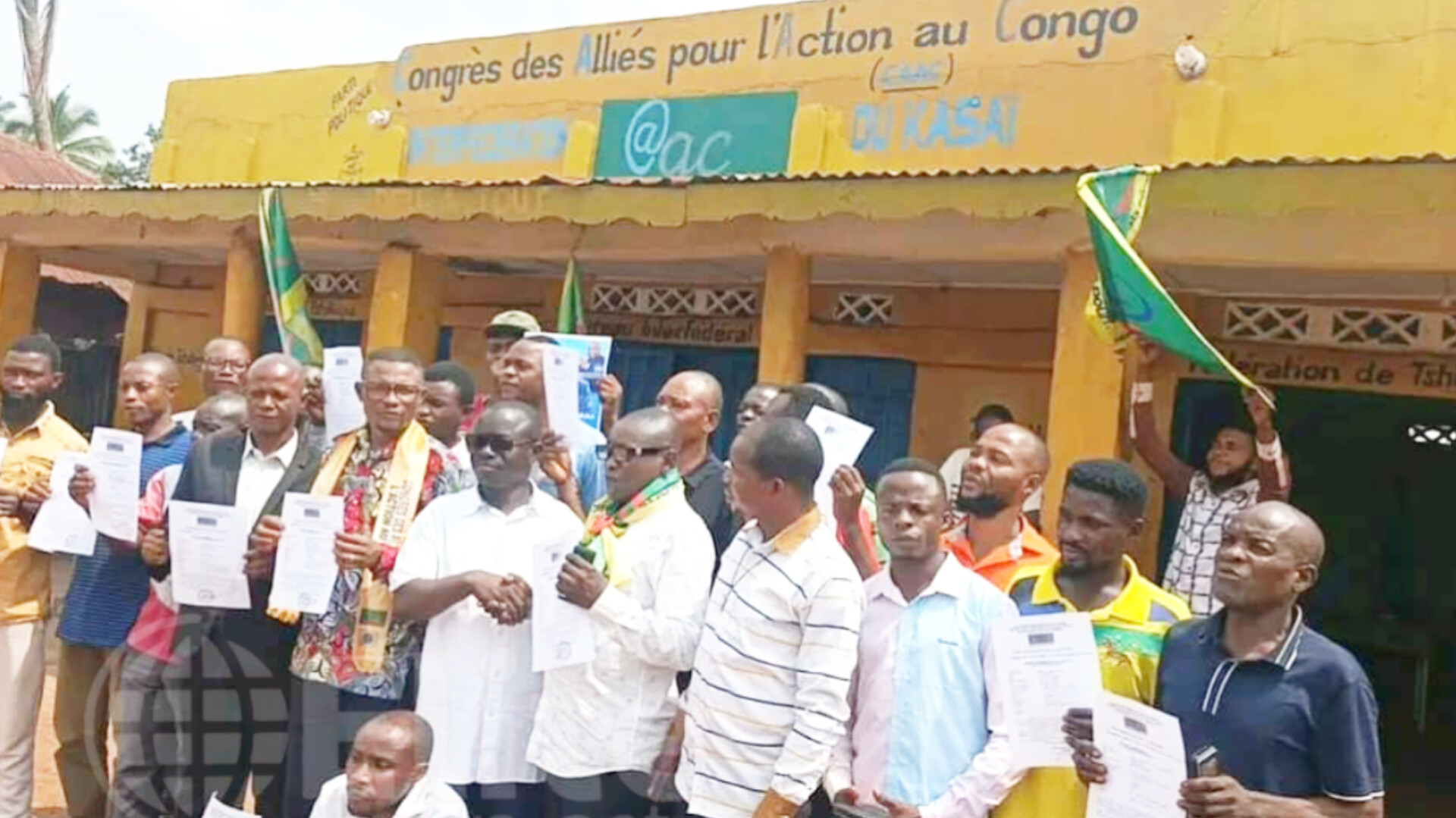 Kasaï : une vague des nouveaux adhérents rejoignent le CAAC du ministre Jean-Pierre Tshimanga Buana à Tshikapa