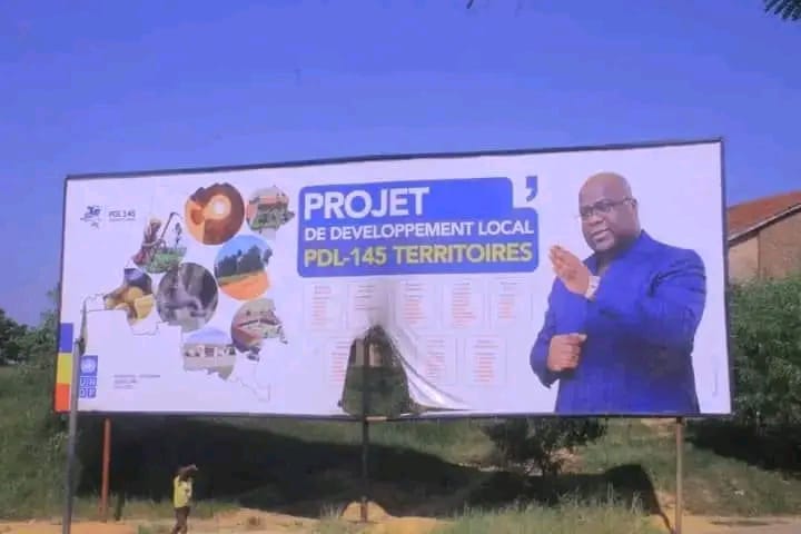 Kasaï : à Lovua lushiku, la population contrainte de financer elle-même le bâtiment administratif du secteur