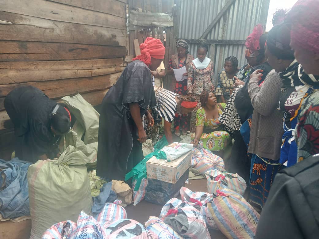 08 Mars au Nord-Kivu : des associations féminines assistent des personnes vulnérables à Lubero