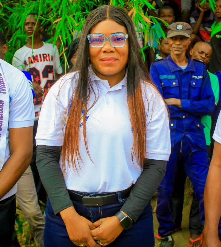 NOËL 2025 : Olga Pongo présente ses voeux les meilleurs au sénateur Clément Muya et aux femmes leaders du Kasaï