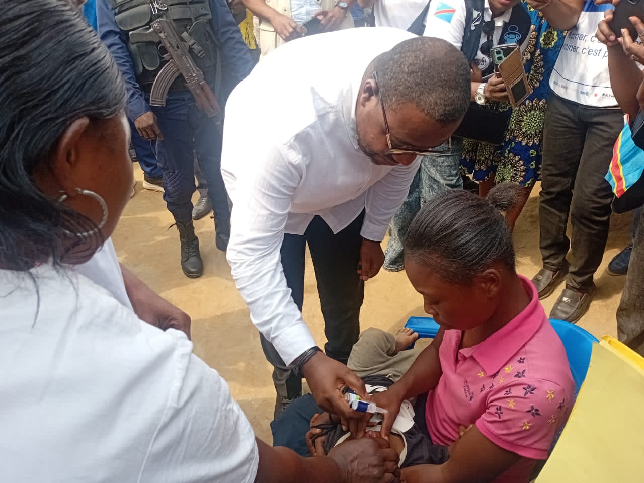 Kwilu : lancement d’une vaste campagne de vaccination contre la poliomyélite, plus d’un million d’enfants ciblés