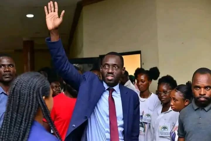 RDC : « Tshisekedi est notre frère, il est de notre sang. Nous n’accepterons jamais que notre pays soit trahi» Prince Epenge lors de la rentrée politique de son parti ADD-Congo à Kinshasa.