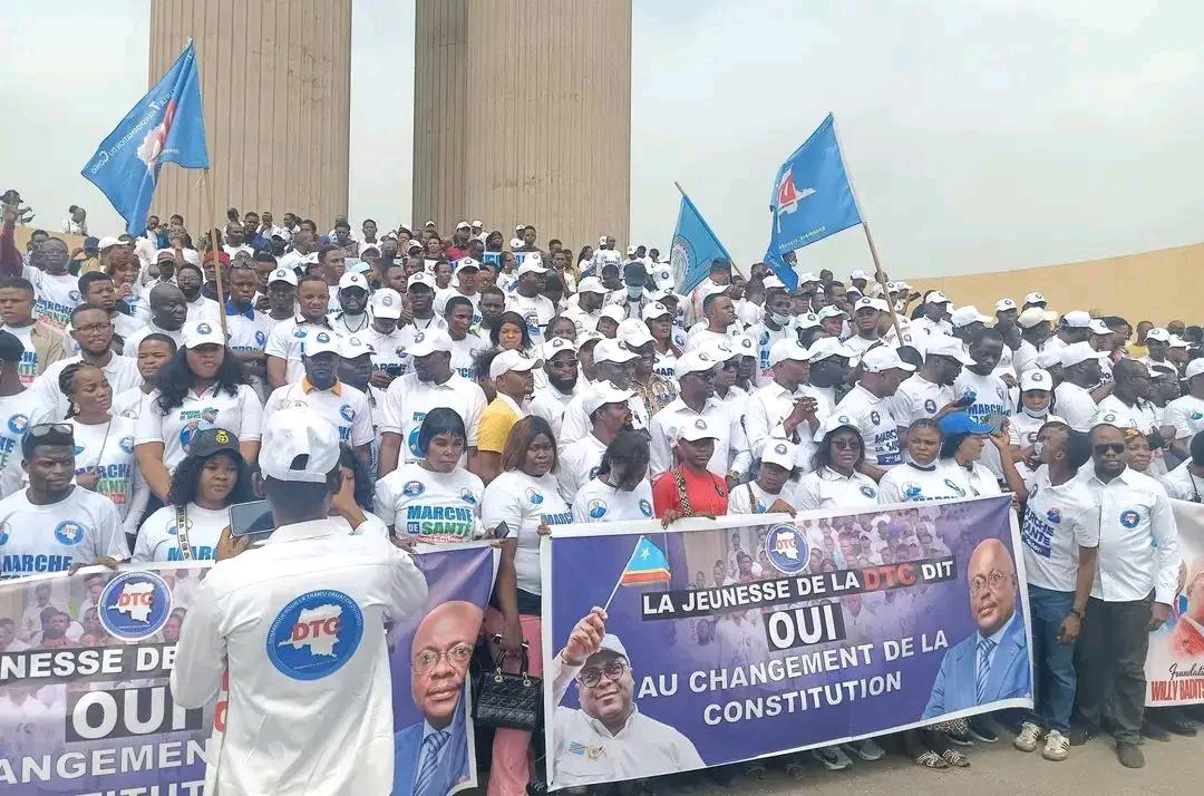 Kinshasa : Forte mobilisation autour de la marche de santé de la Ligue des Jeunes de la DTC du Vice-Ministre Théodore Kazadi Muayila, un rendez-vous placé sous le signe de la cohésion et de l’engagement