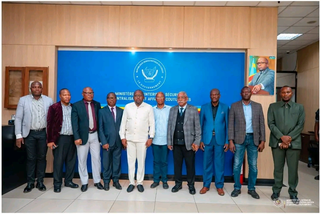 Assassinat du professeur Abata de l’Unikin : le VPM Shabani rassure les professeurs sur sa détermination à sécuriser le site universitaire et les quartiers environnants