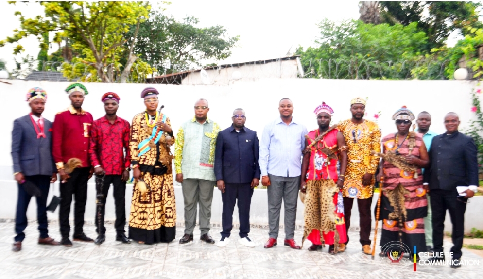 Kasaï : la communauté Tshiokwé Lunda appelle au soutien du Gouverneur Crispin Mukendi engagé dans le développement de la province