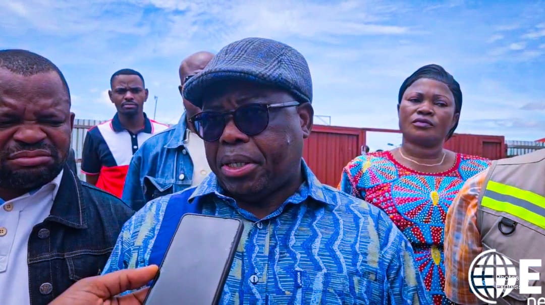Kasaï : Le Gouverneur Crispin Mukendi exige avec fermeté le démarrage des travaux de modernisation de l'aéroport national de Tshikapa