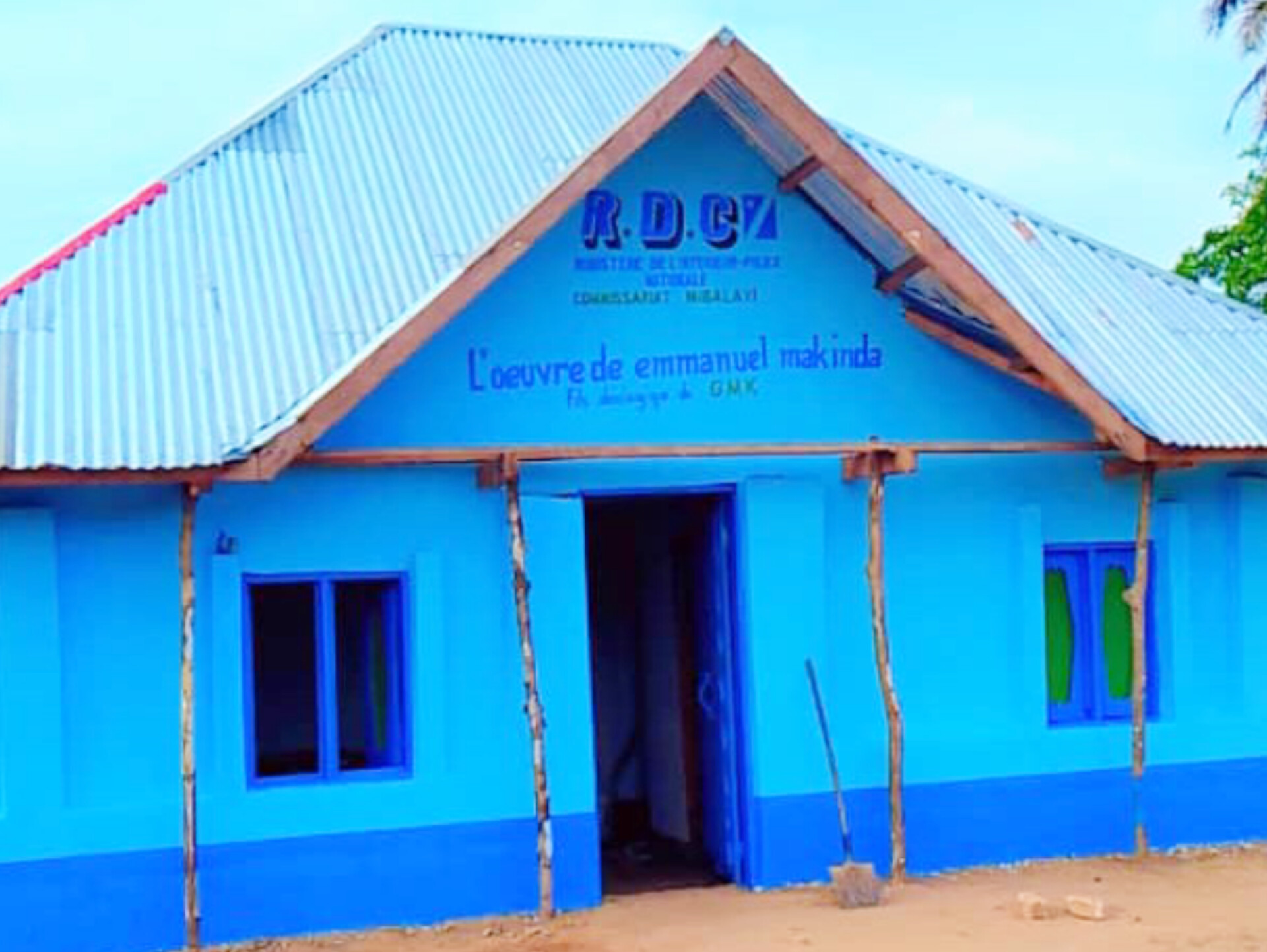 Kasaï–Ilebo : Emmanuel Makinda offre un commissariat moderne à la PNC de Mibalayi