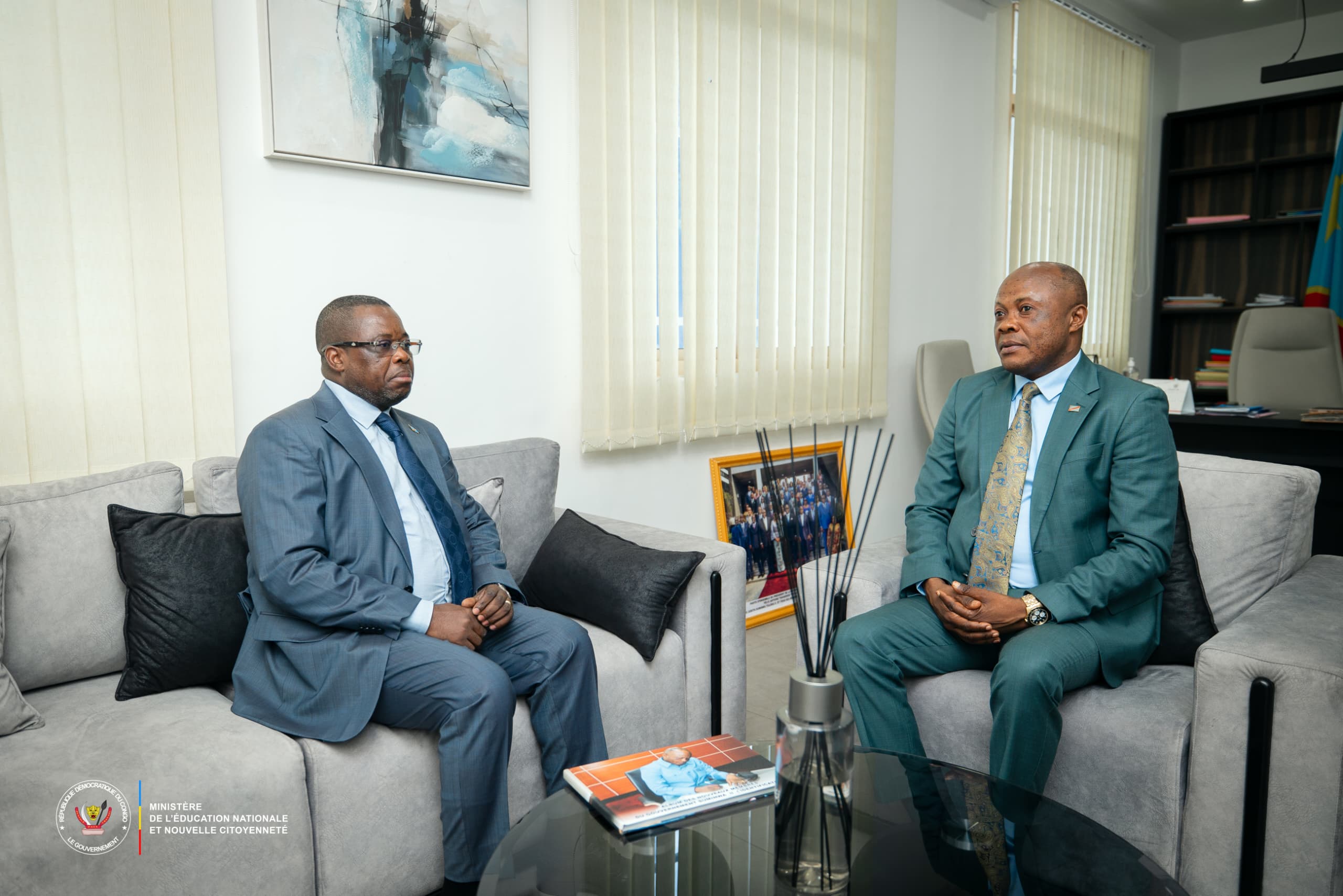 Le Gouverneur Crispin Mukendi reçu en audience par le vice-ministre de l'éducation nationale Théodore Kazadi Muayila