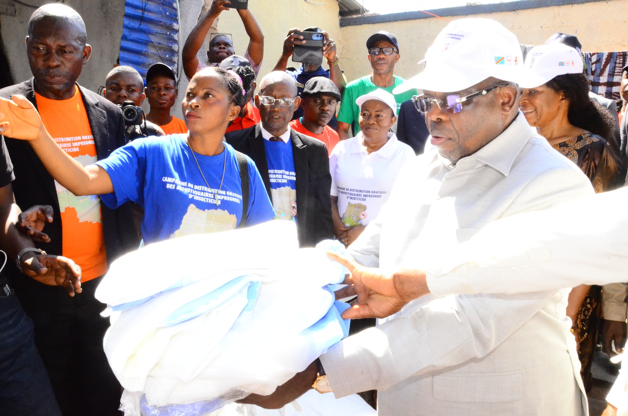 RDC : 4,1 millions de cas de paludisme et 4.817 décès en trois ans au Kasaï, le Gouverneur Crispin Mukendi lance la distribution de MILD