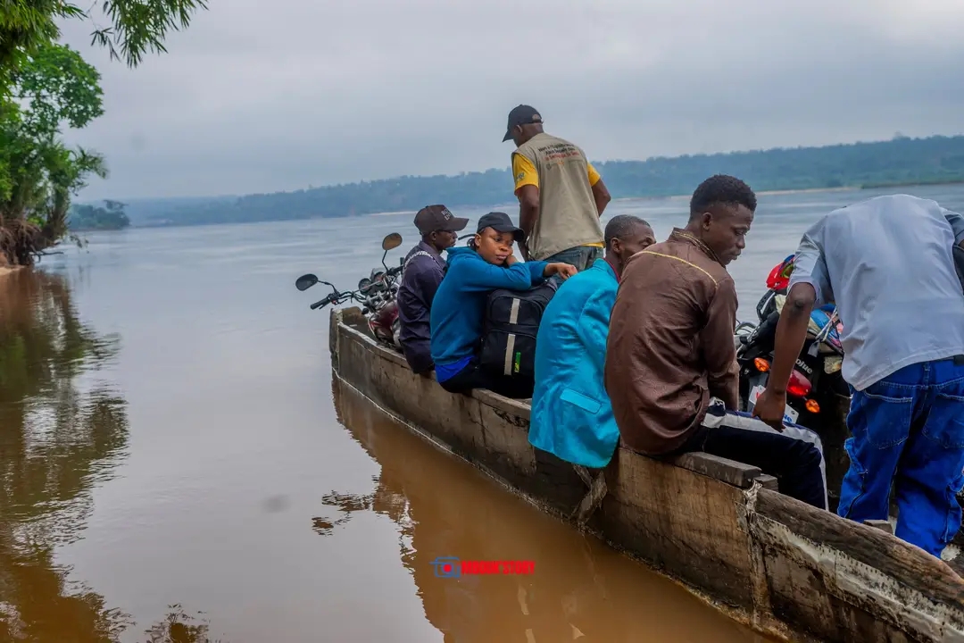 Kasaï : les usagers de la route Lunyeka–Nsumbula appellent à la construction de ponts sur les rivières Kasaï et Lumbembe