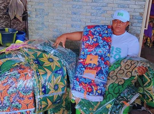 Mois de Mars 2026 : le parti politique UCO offre 700 pagnes au secrétariat exécutif du Kasaï à l'occasion de la clôture