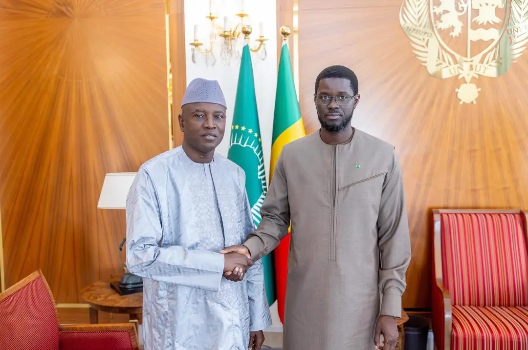 Sénégal : Diomaye Faye intensifie le dialogue républicain avec d’anciens hauts responsables de l’État