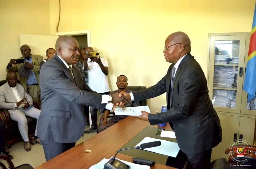 Kasaï-Central : le Gouverneur Joseph-Moïse Kambulu dépose le projet d'édit budgétaire 2026 à l'assemblée provinciale