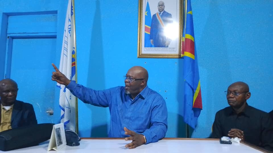 Kwilu : Le DG de la RVA Louis Blaise Londole en mission d'inspection de travaux de l’aéroport de Bandundu