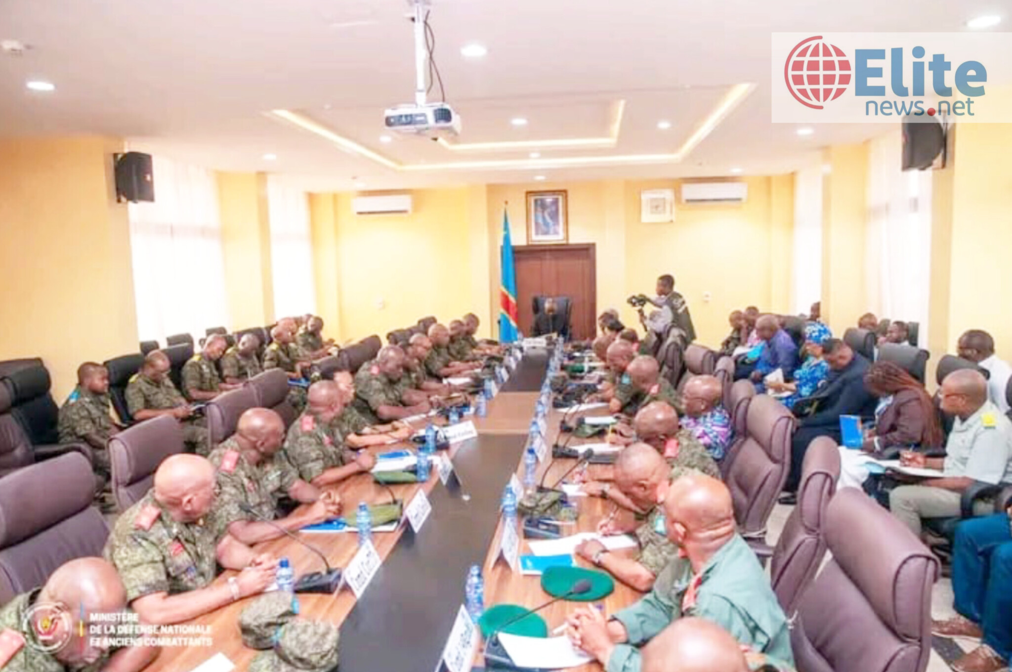 Crash de Kenge : le haut commandement militaire en réunion d'urgence autour du VPM Guy Kabombo