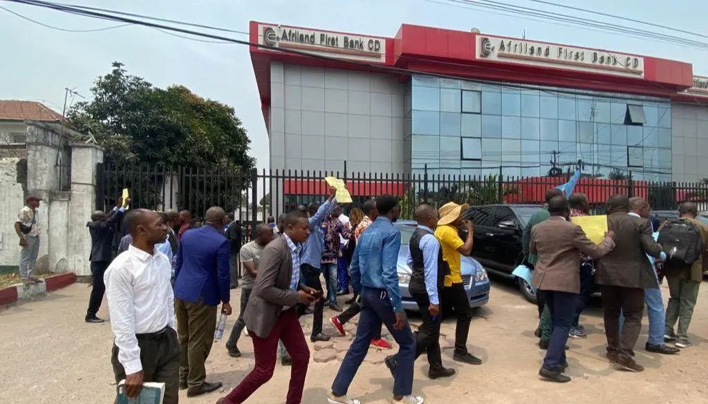 RDC : au 13 mai, les fonctionnaires payés via Afriland First Bank toujours dans l’attente de leur salaire d’avril