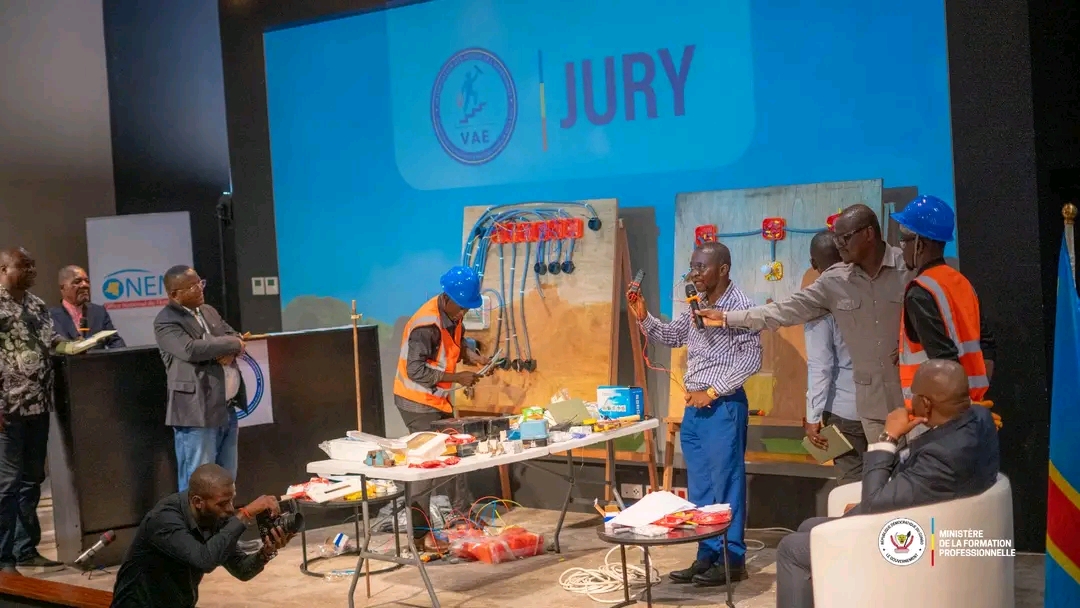RDC : le gouvernement lance le premier jury de la Valorisation des Acquis de l'expérience "VAE"