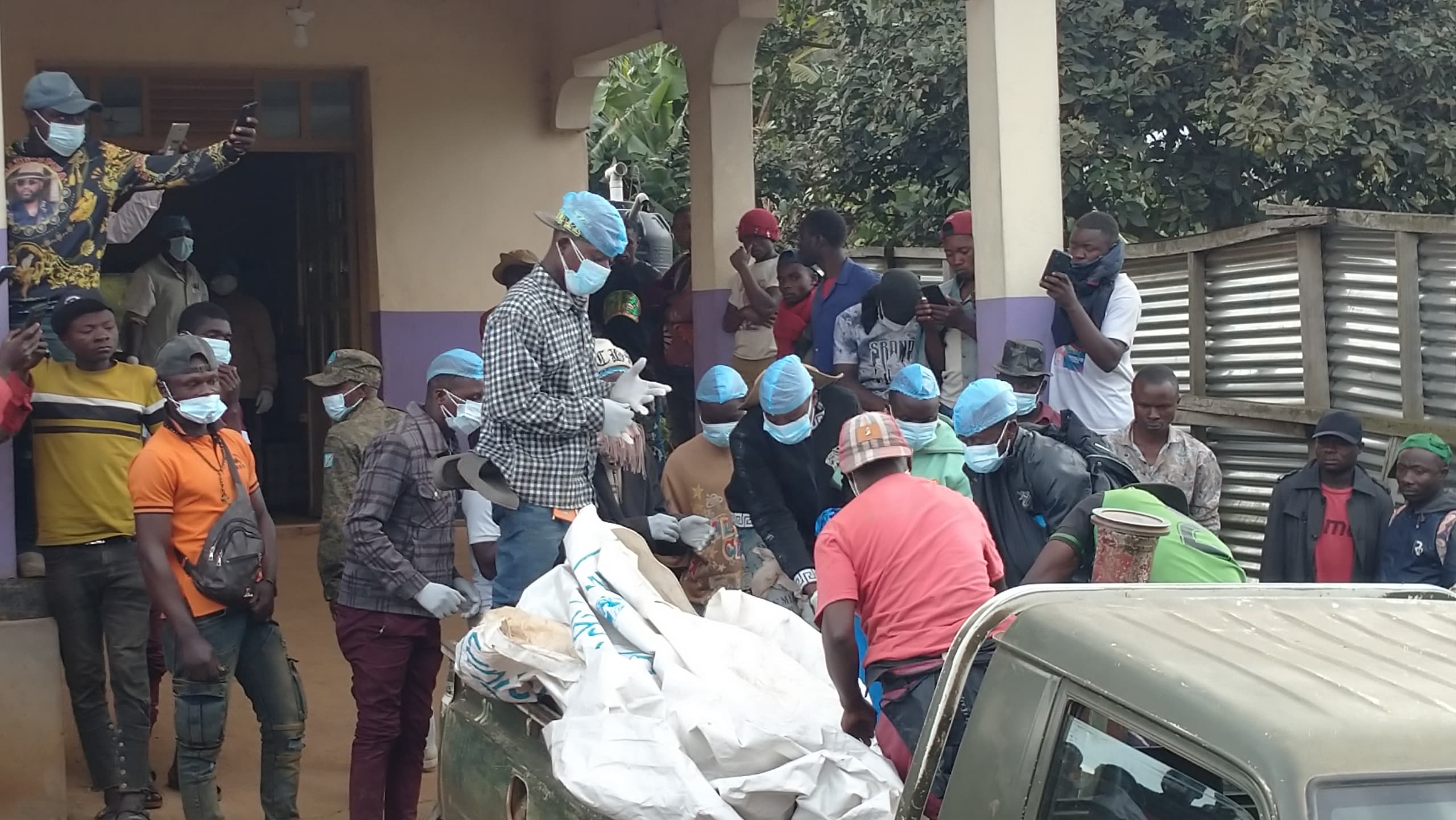 Lubero : deux corps découverts dans une fosse commune dans un camp Wazalendo, le RETAC décrète une journée sans taxi
